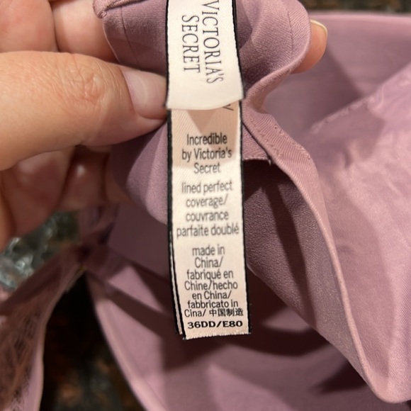 Victoria’s Secret 36DD Bra - Picture 3 of 3